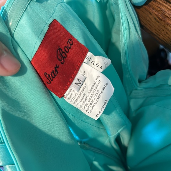 Mint green dress - Picture 6 of 6